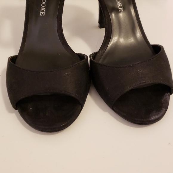 Black open toes audrey Brooke heels - Picture 4 of 4